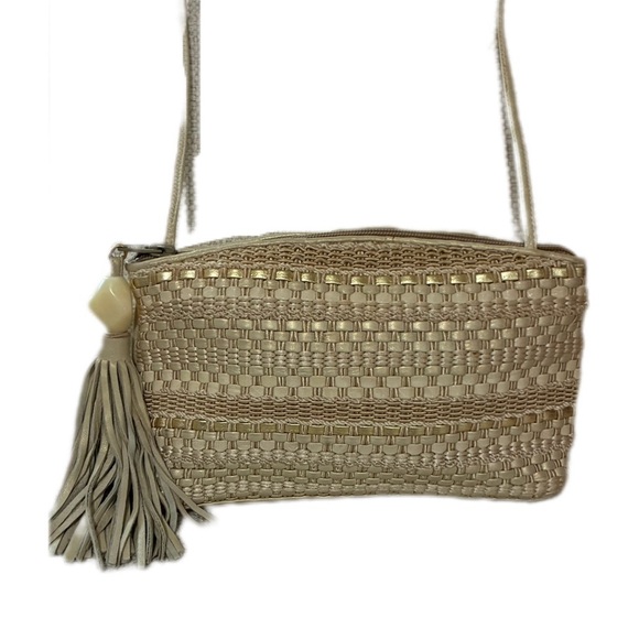 Sharif Handbags - Vintage 1980s Sharif Gold & off whiteMetallic Woven LeatherShoulder Bag
